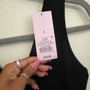 black v-neck body con dress